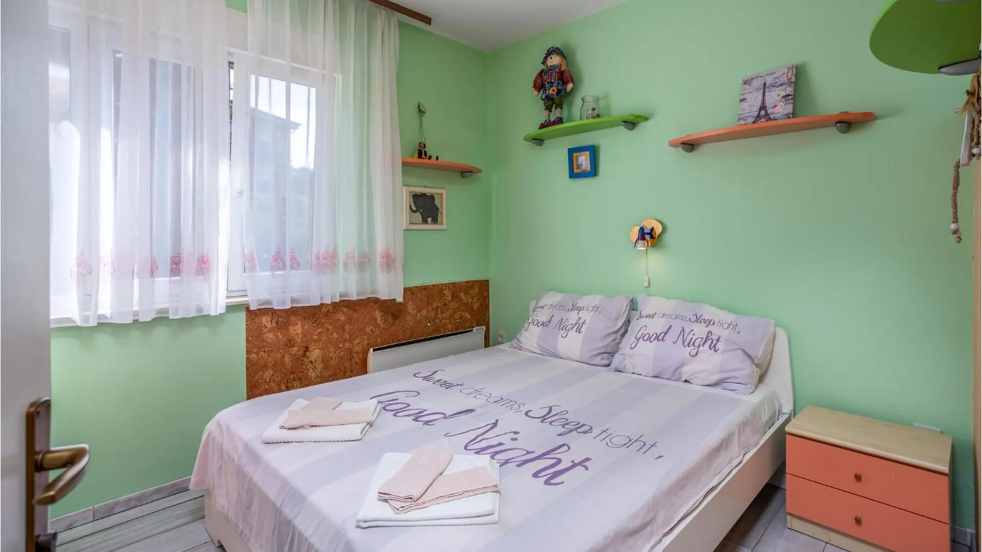 Beautiful Apartment In Crikvenica With Jacuzzi