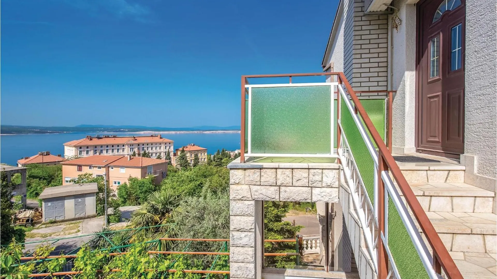 Beautiful Apartment In Crikvenica With Jacuzzi