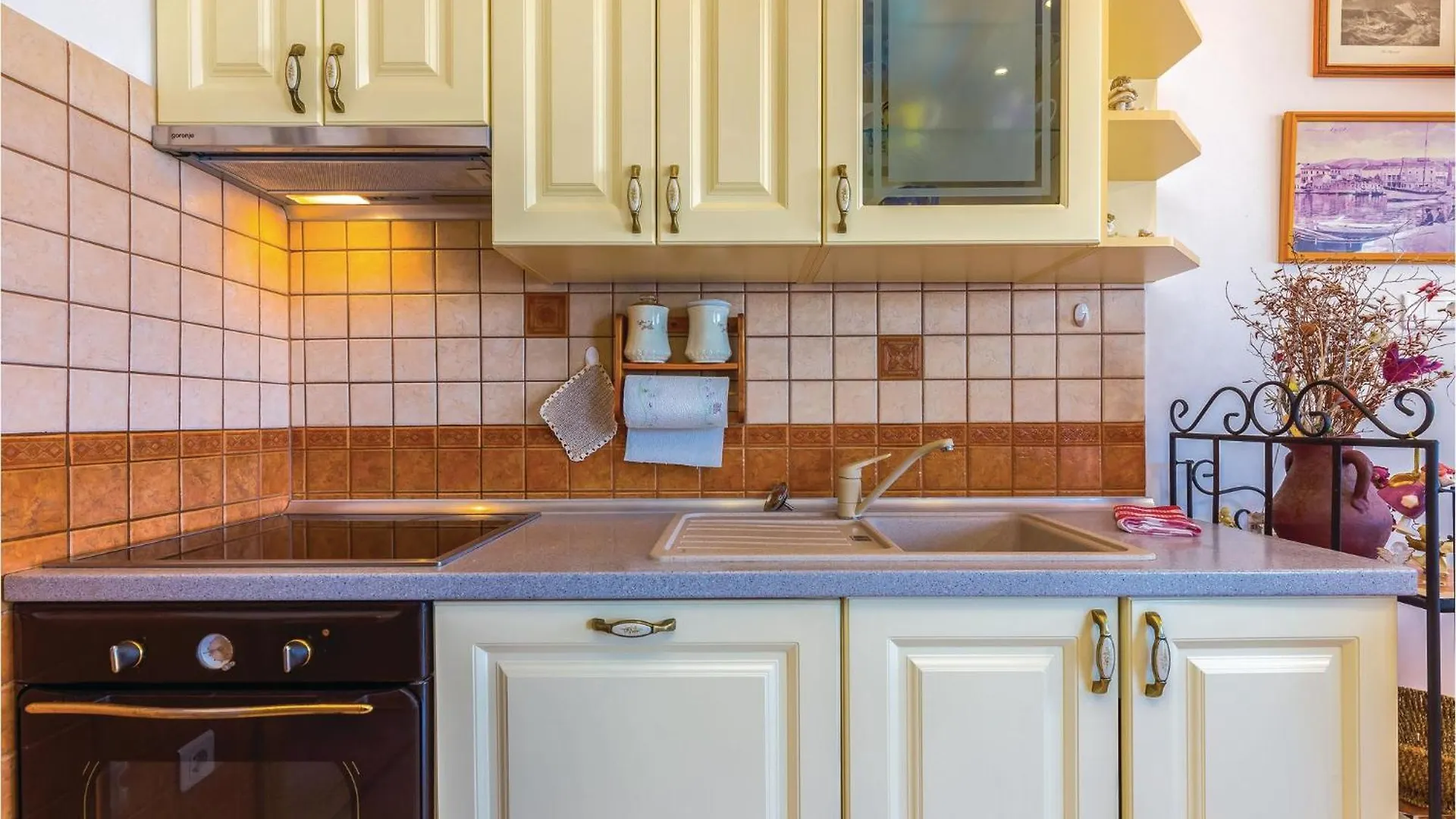 Beautiful Apartment In Crikvenica With Jacuzzi